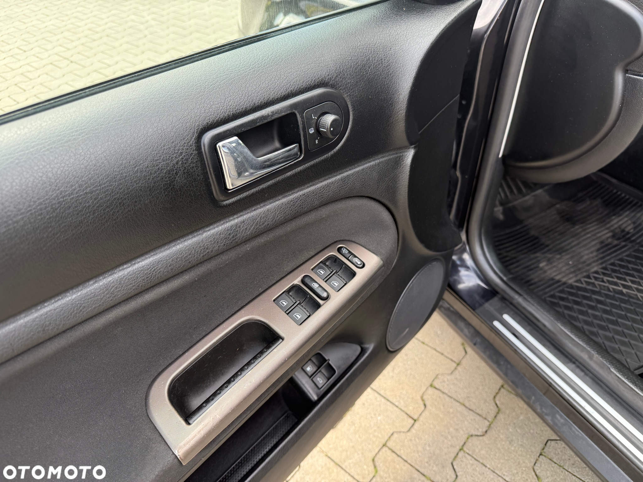 Volkswagen Passat 1.9 TDI Comfortline - 8