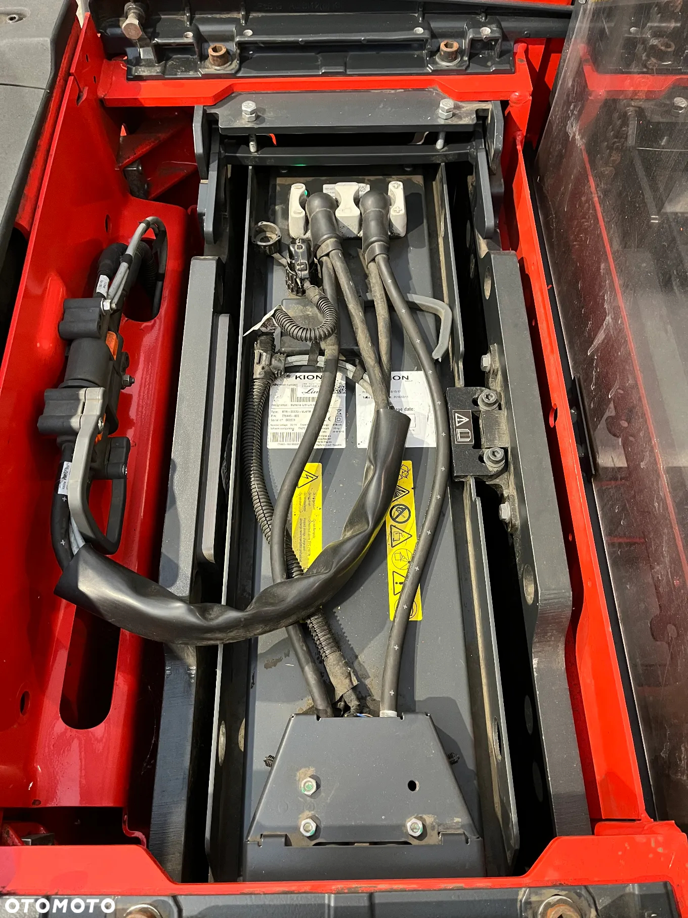 Linde L14-1173-01 Wózek podnośnikowy, elektryczny paleciak z masztem wysokiego składowania - 15