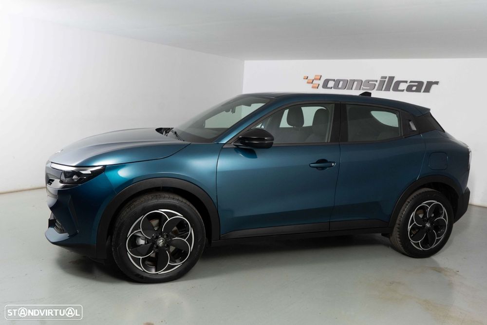 Alfa Romeo Junior Elletrica 50 kWh Launch Edition - 8