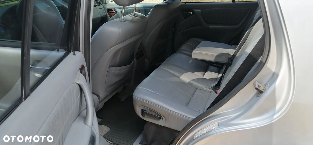 Mercedes-Benz ML - 9