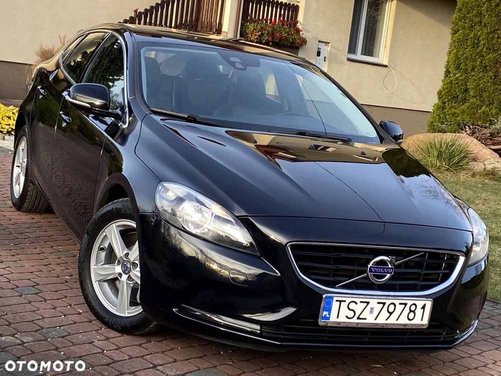 Volvo V40 D3 Momentum - 9