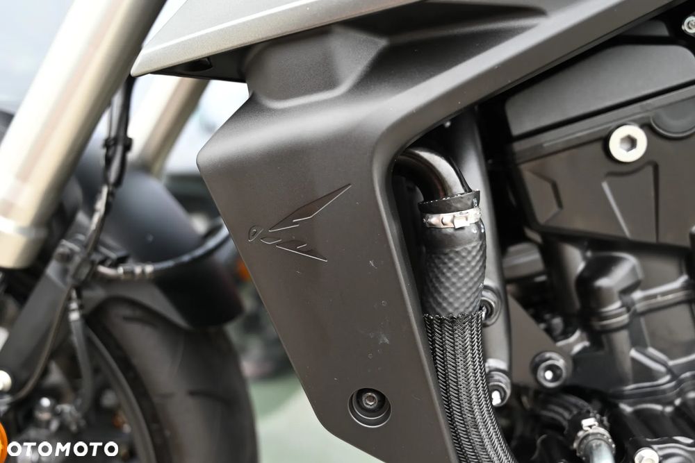 Honda Hornet - 33