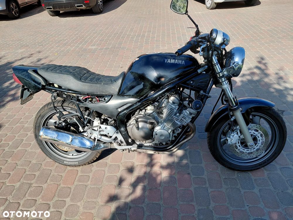 Yamaha XJ - 6
