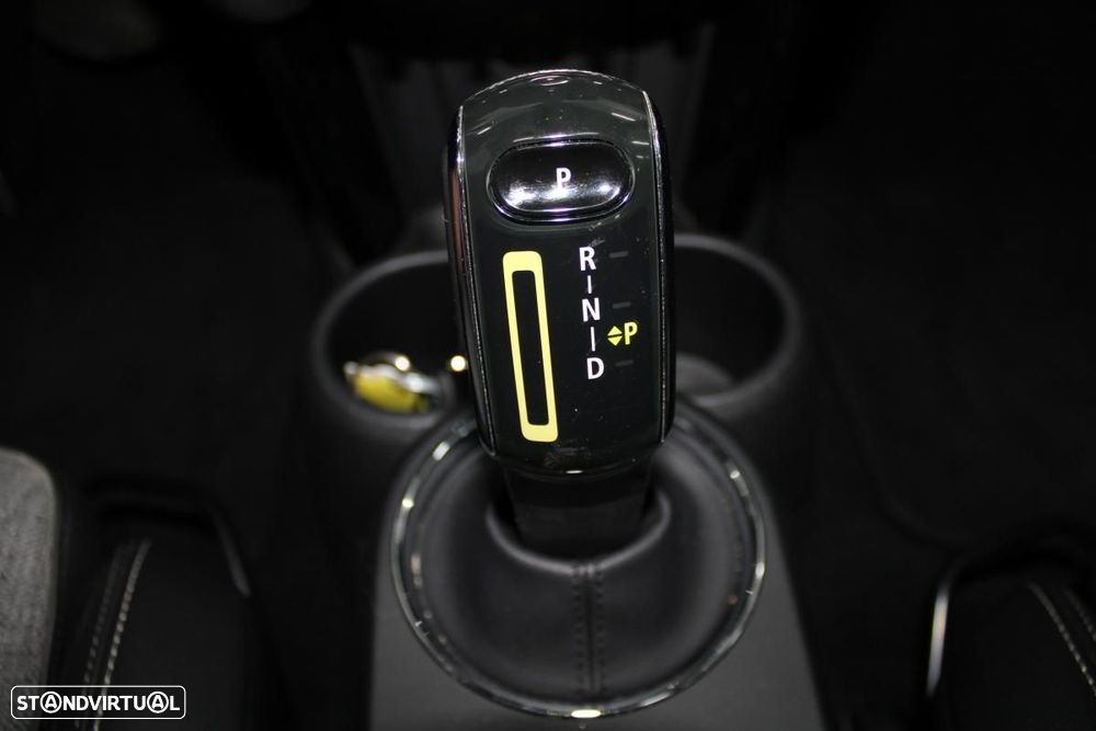 MINI 3 Portas Cooper SE - 21