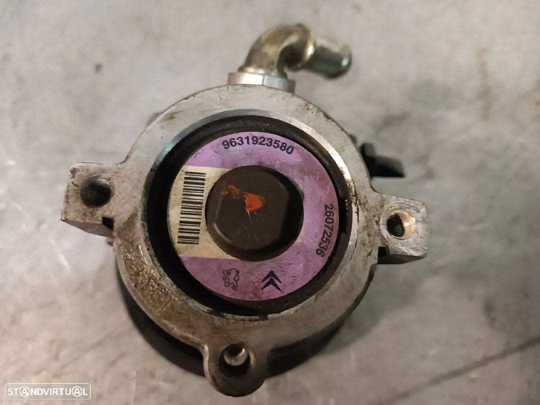 BOMBA DE DIRECÇÃO / DIREÇÃO ASSISTIDA CITROEN XSARA / PEUGEOT 306 1.9TD 9631923580 - 2