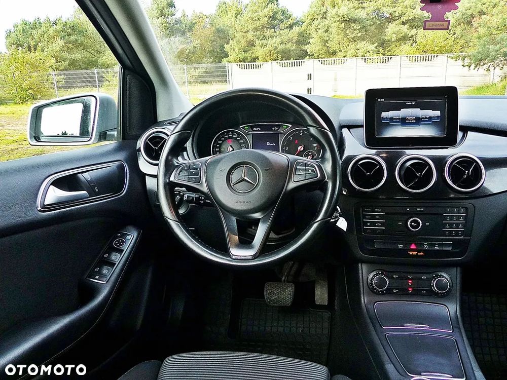 Mercedes-Benz Klasa B 180 (CDI) d 7G-DCT Style - 36