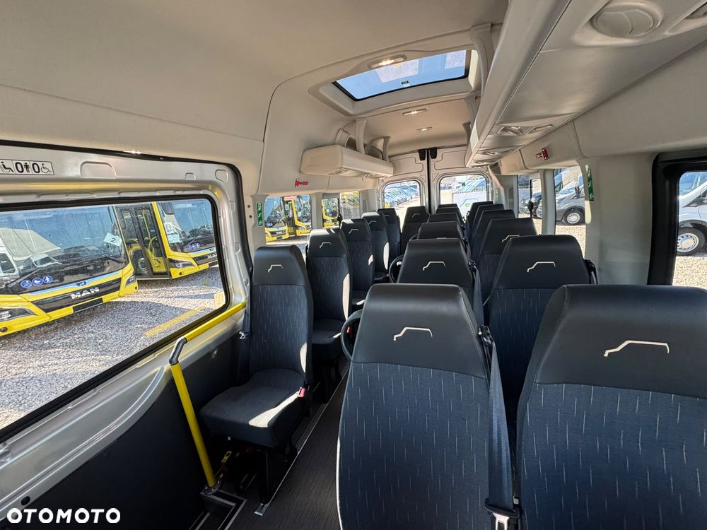 Ford Transit - 13