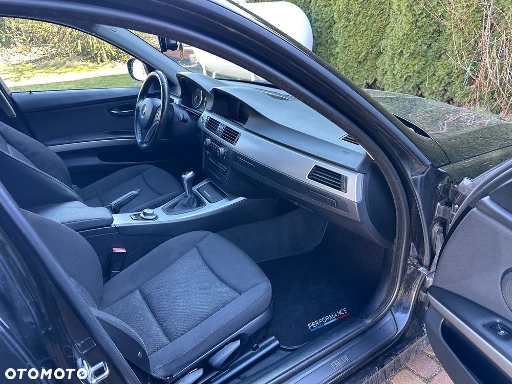 BMW Seria 3 318d DPF - 7
