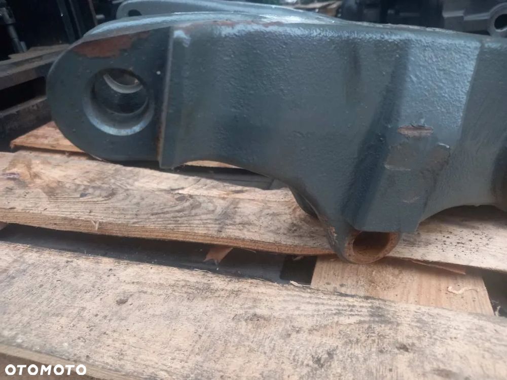 Podnośnik tylny plecak Massey Ferguson 5712 - 4