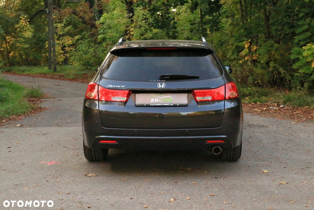 Honda Accord 2.0 Elegance - 23