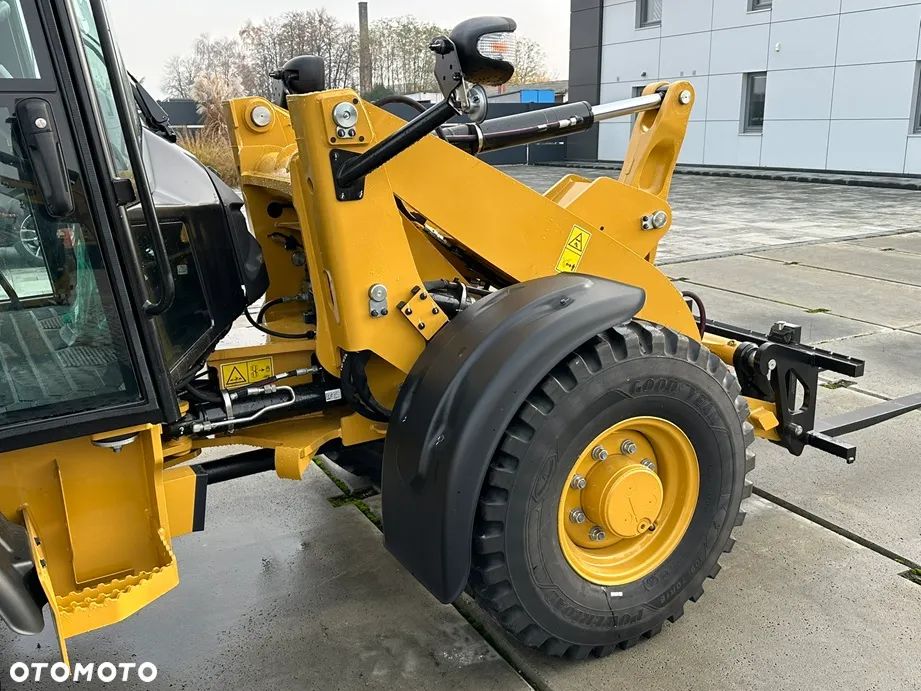 Caterpillar 906 - 14