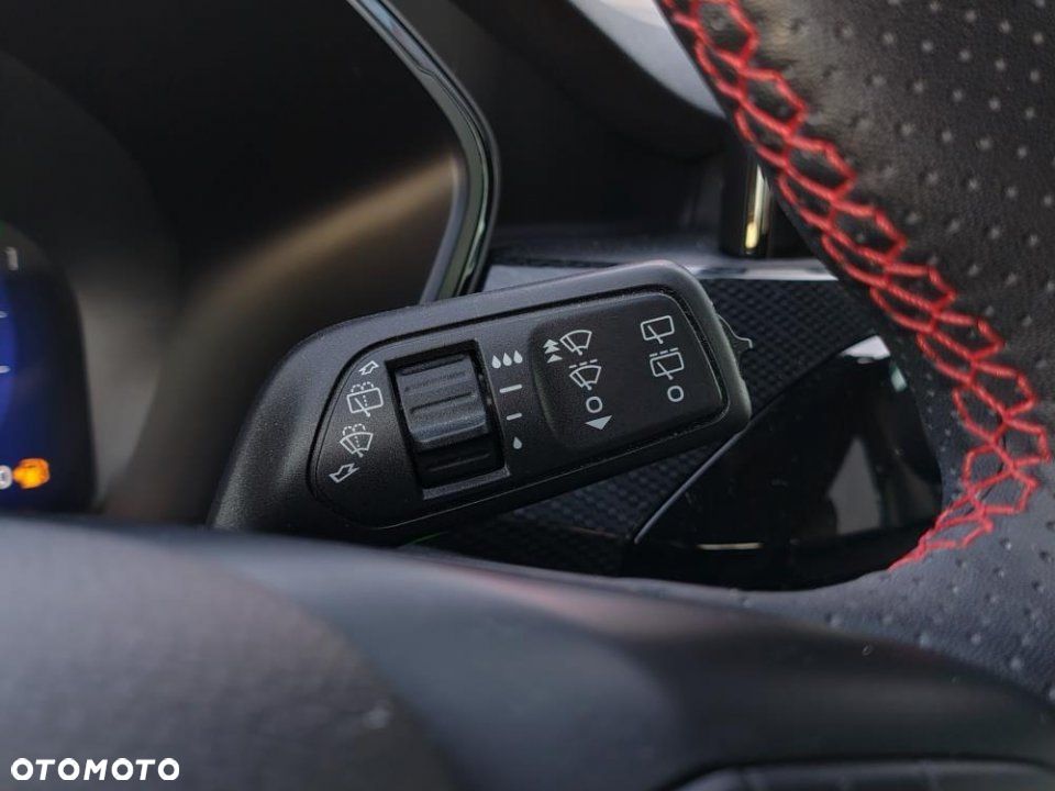 Ford Kuga 2.5 FHEV FWD ST-Line X eCVT - 28