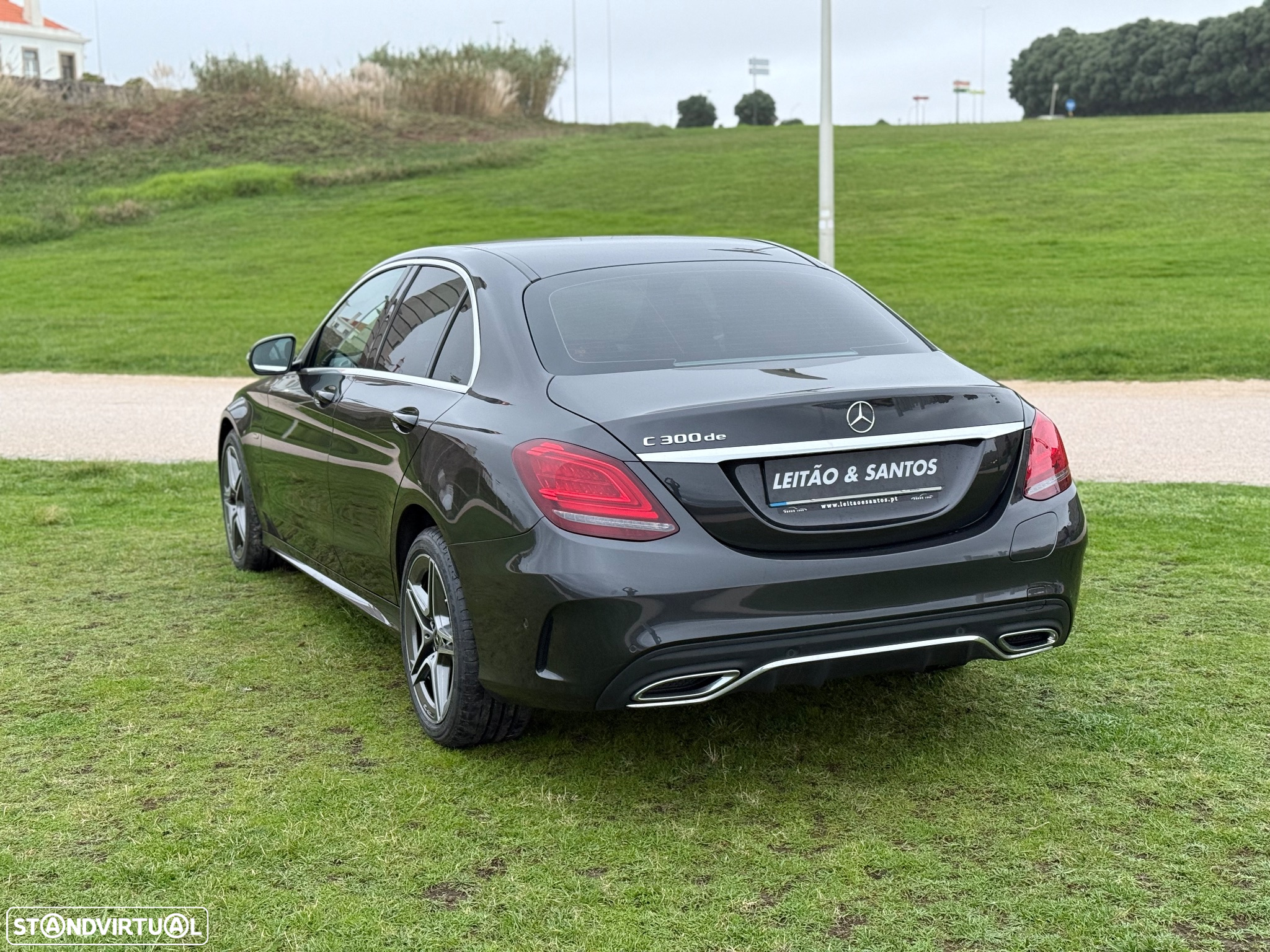 Mercedes-Benz C 300 de AMG Line - 34