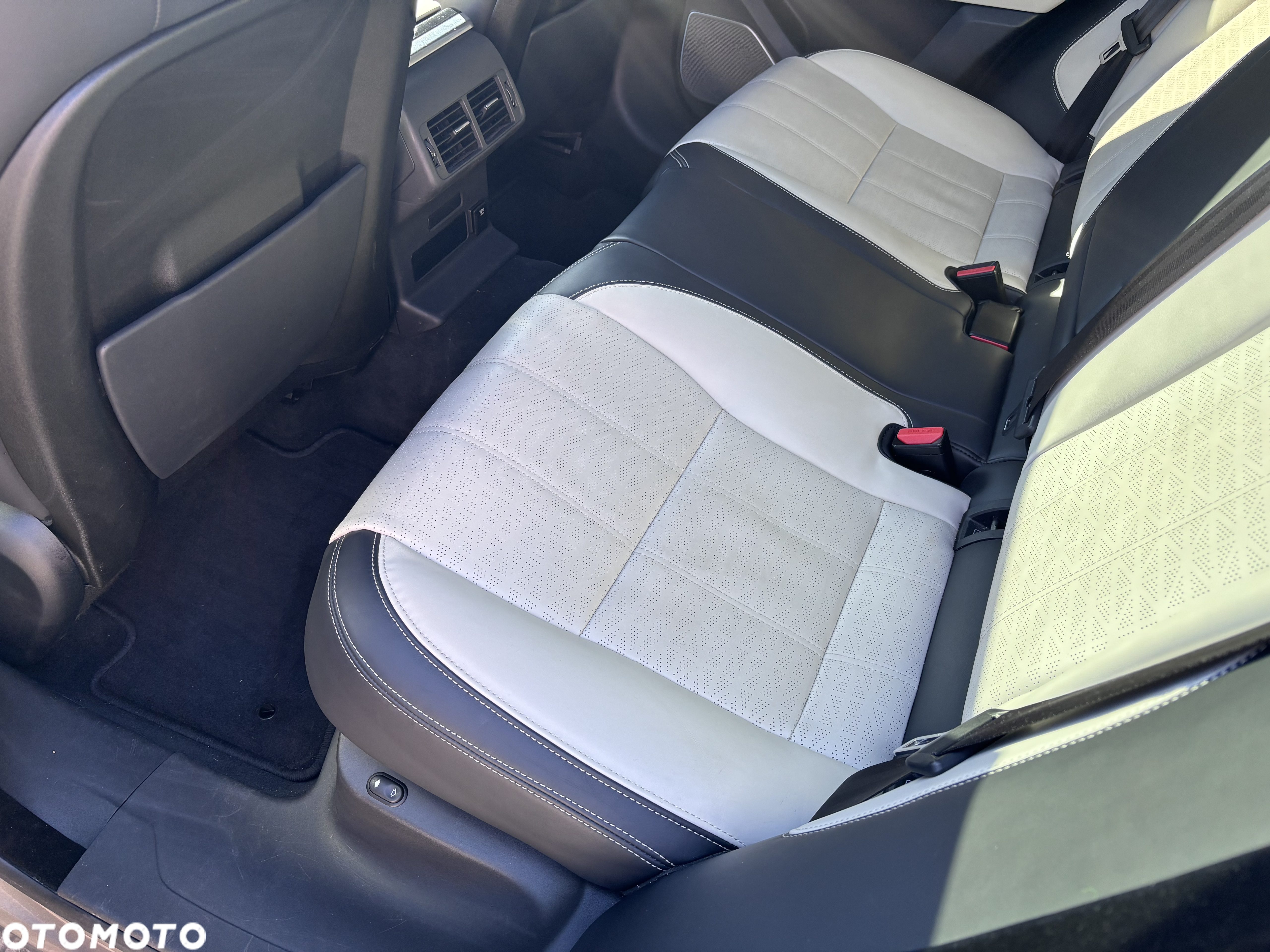 Land Rover Range Rover Velar - 15