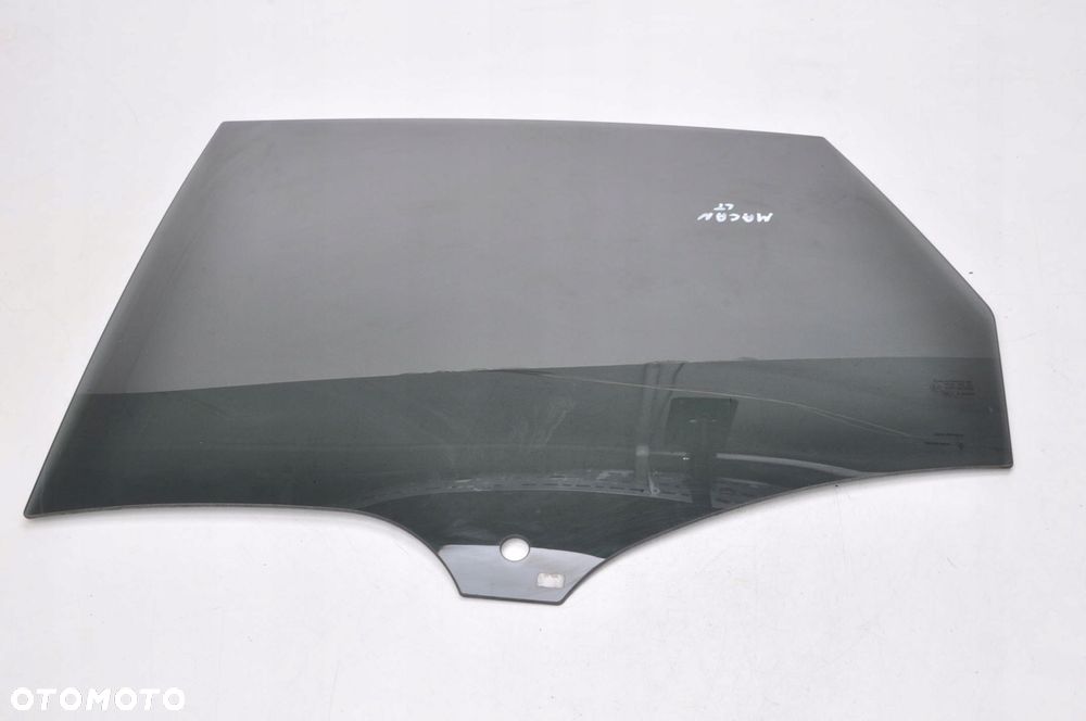 PORSCHE MACAN SZYBA LEWA TYLNA 15R - 1