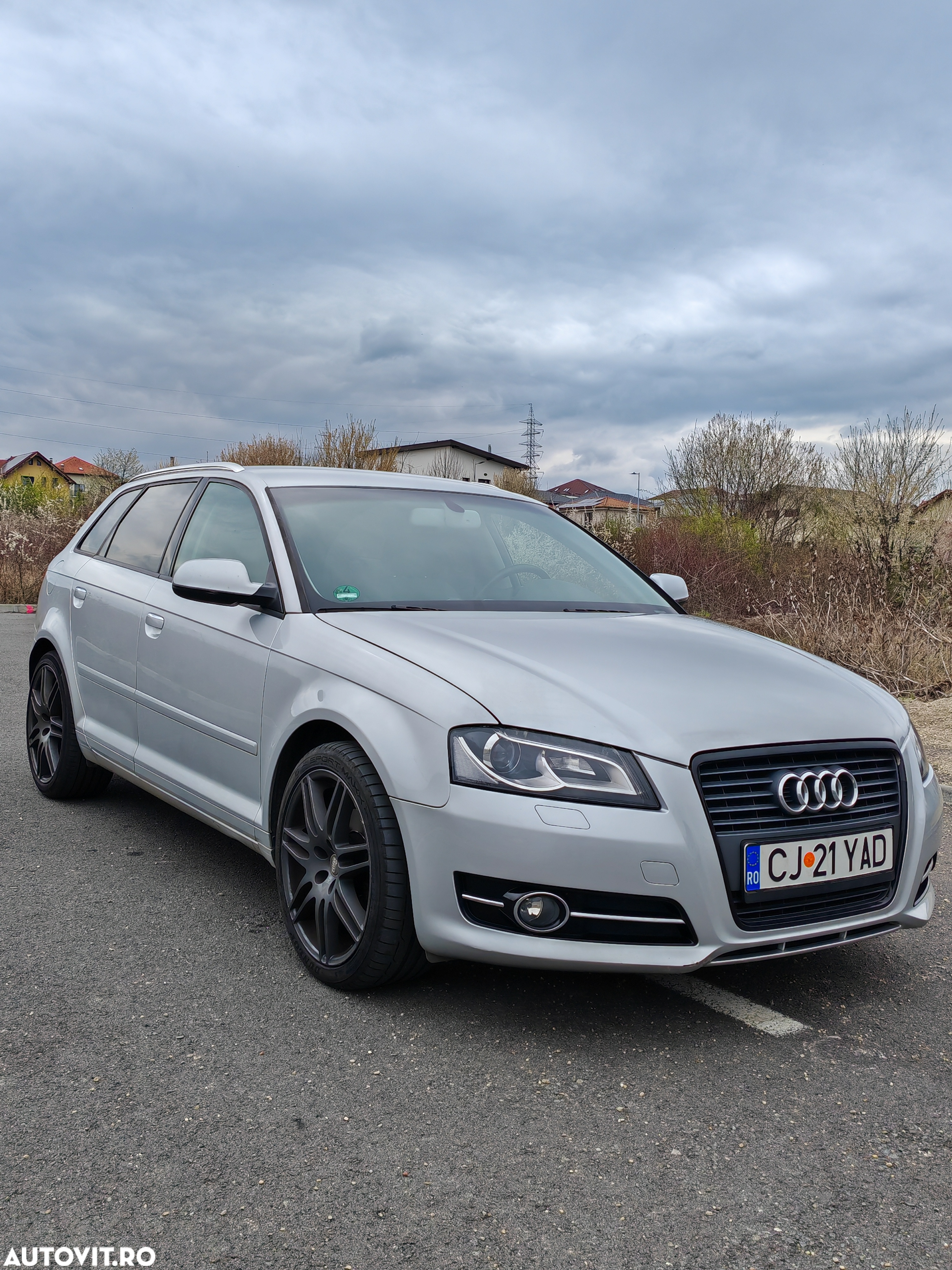 Audi A3 2.0 TDI Sportback DPF (DSG) S tronic Attraction - 2