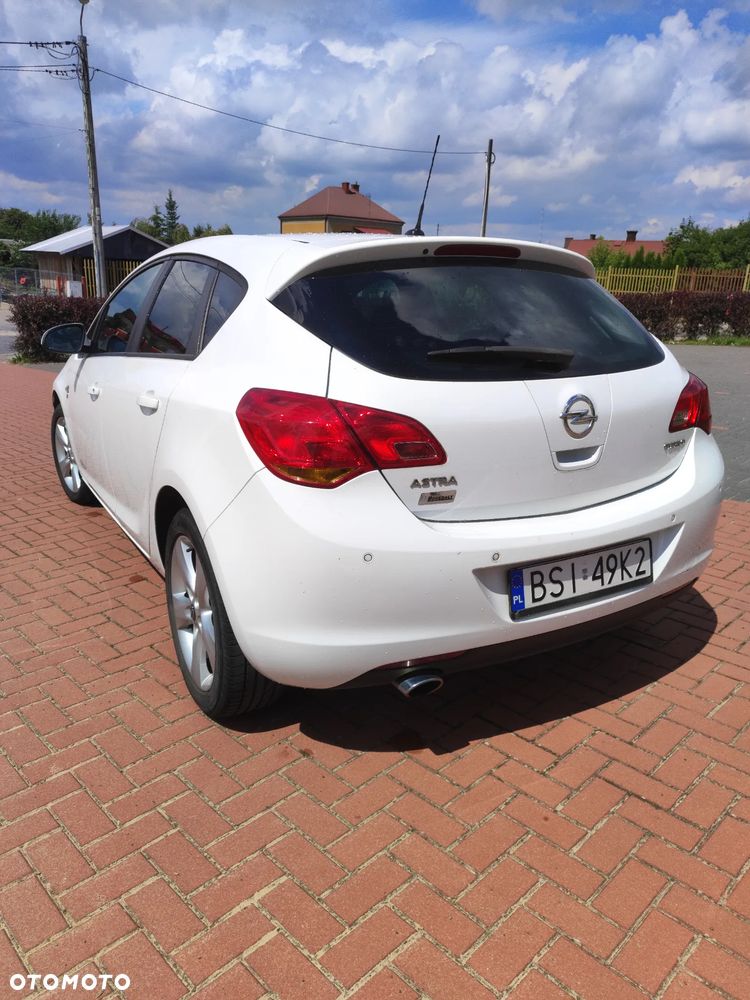 Opel Astra 1.4 Turbo 150 Jahre - 5