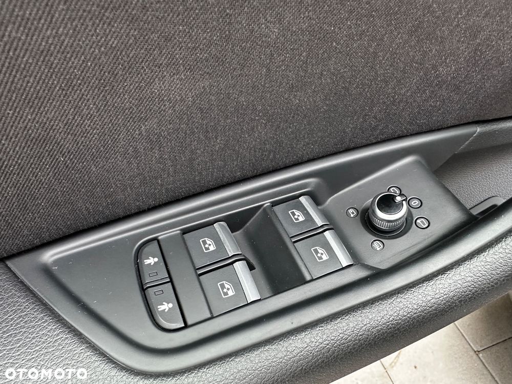 Audi A4 Avant 2.0 TFSI ultra S tronic sport - 26