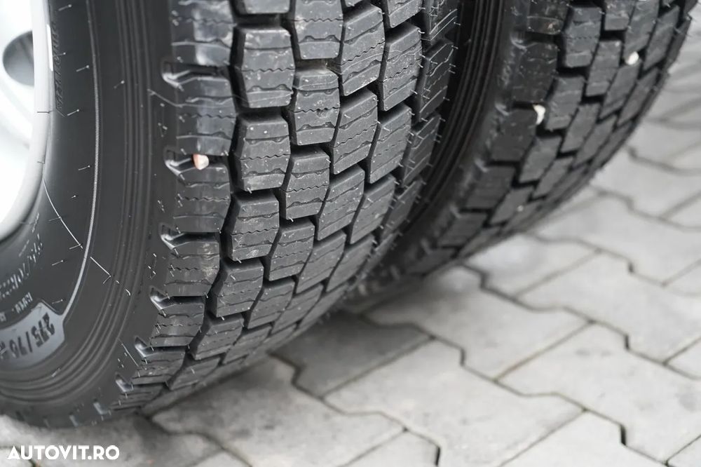 Renault D 240 / RETARDER / ȘASIU 6 M / NOU-NOUȚ / NEUTILIZAT - 22