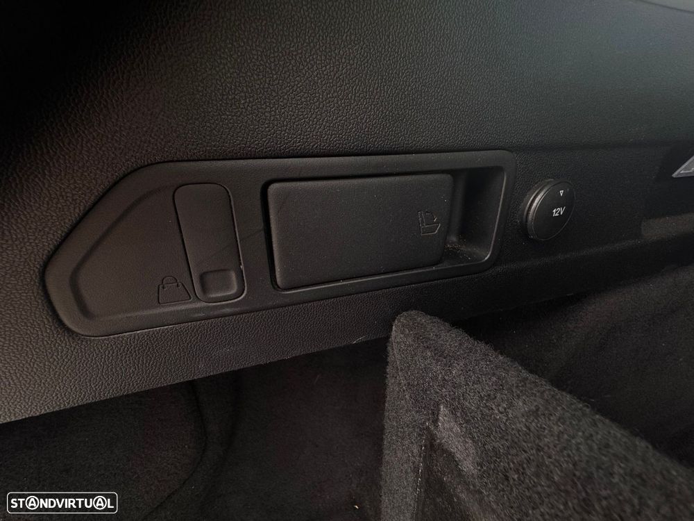 Ford Focus SW 1.0 EcoBoost MHEV ST-Line Aut. - 37