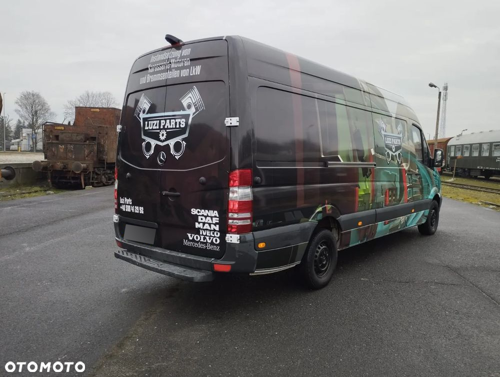 Mercedes-Benz Sprinter - 9