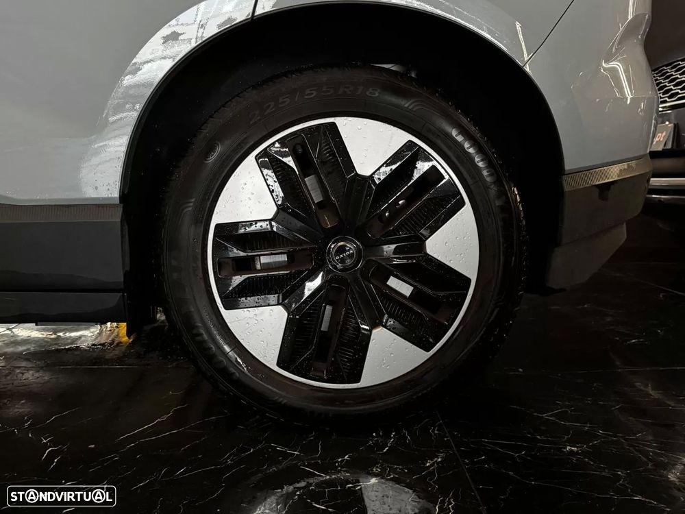 Volvo EX30 51 kWh Single Motor Core - 14