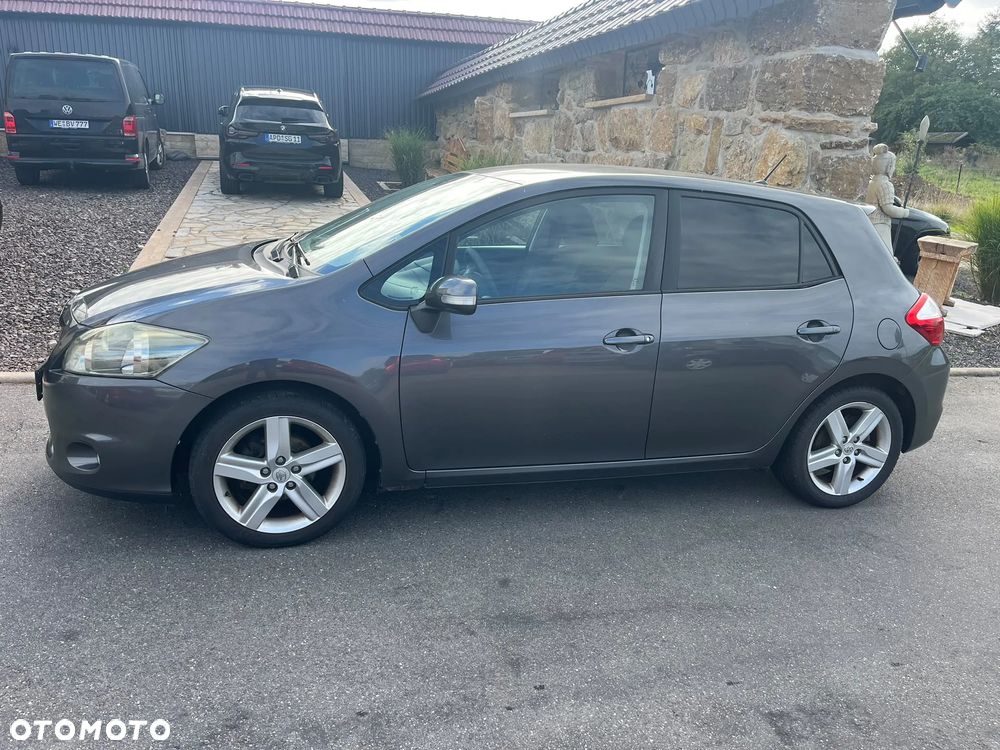 Toyota Auris - 4