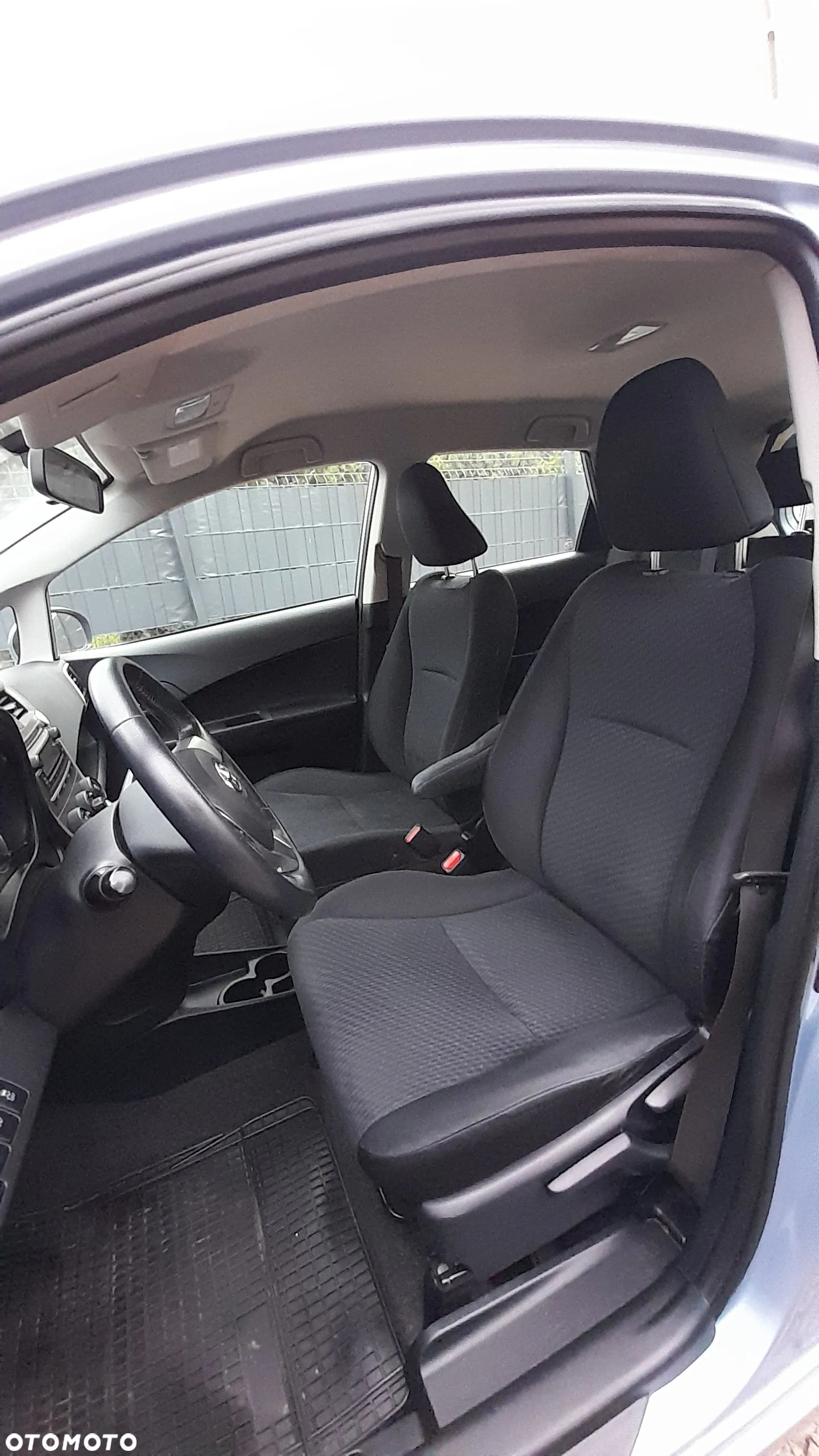 Toyota Verso S 1.4 D-4D - 17