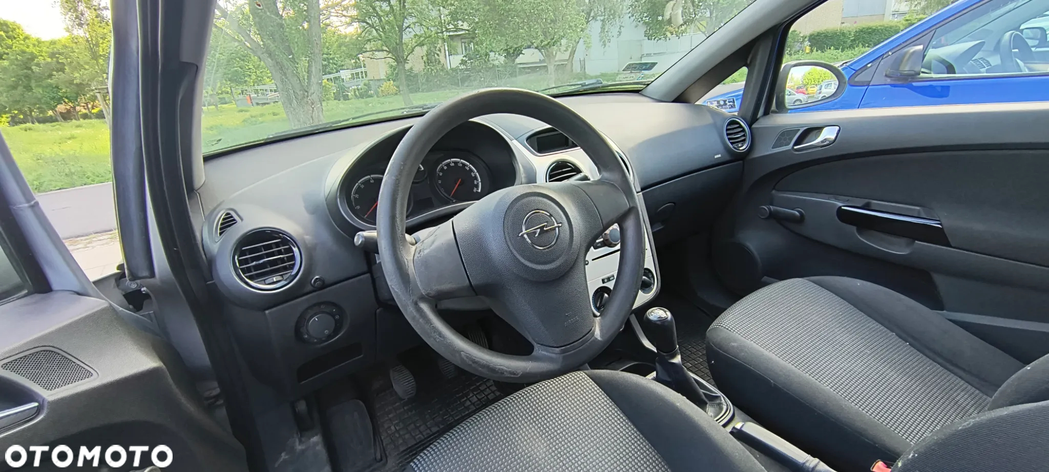 Opel Corsa 1.2 16V Enjoy - 8