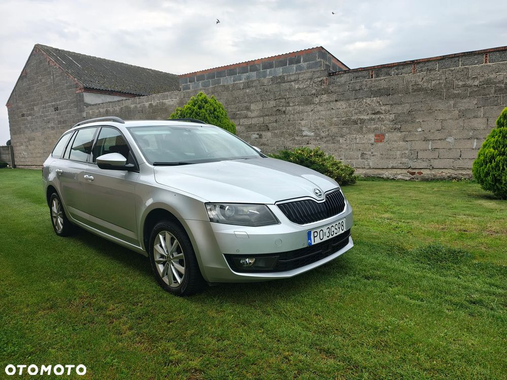 Skoda Octavia 2.0 TDI Elegance DSG - 2