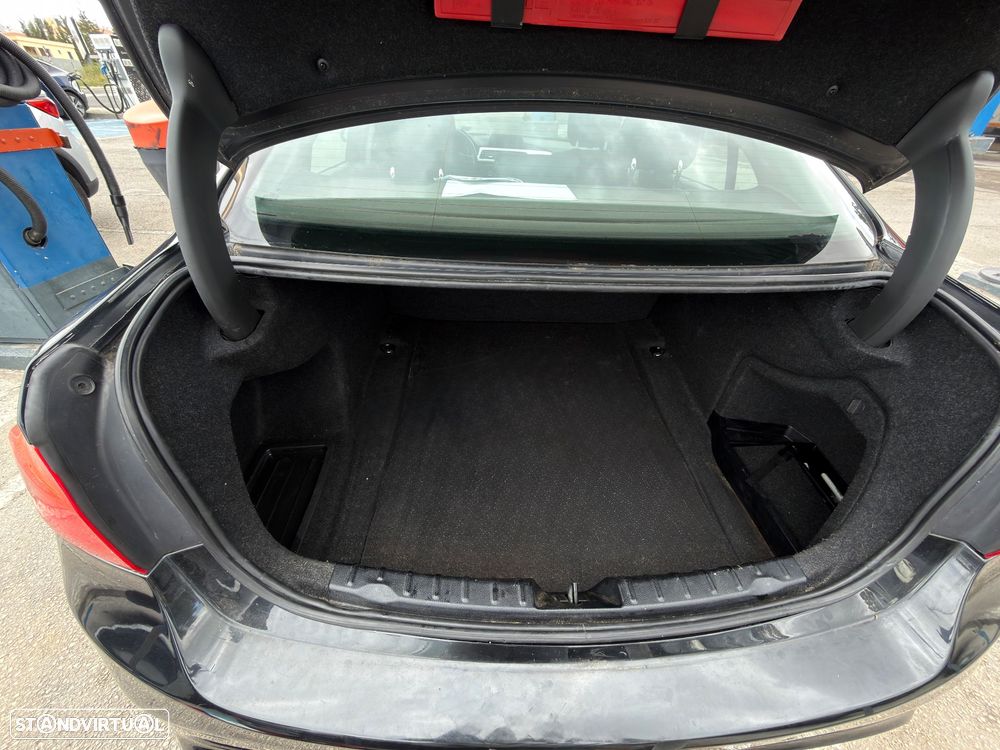 BMW 316 d Pack M - 14