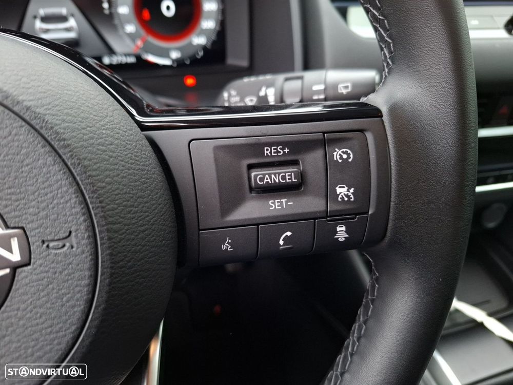 Nissan Qashqai 1.3 DIG-T N-Connecta LED — fotografia 16
