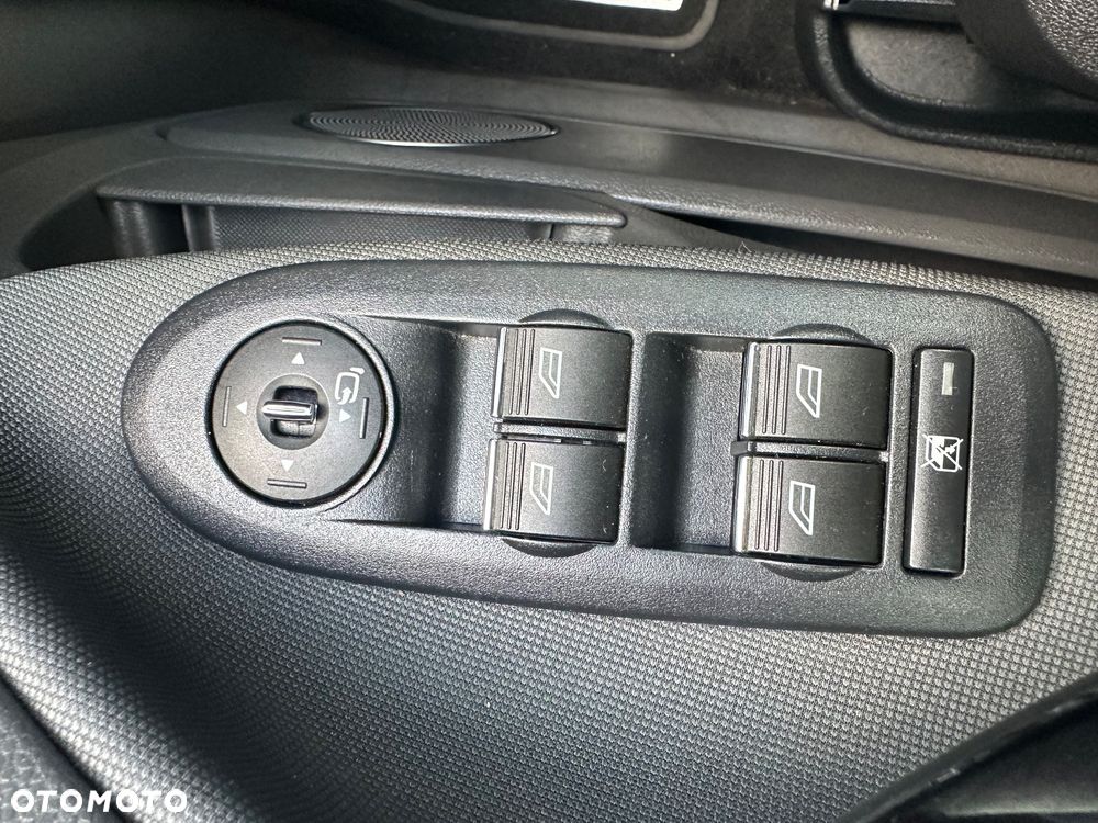 Ford Kuga 2.0 TDCi 4x4 Titanium - 11
