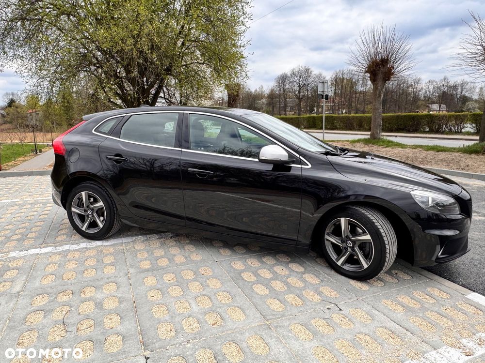 Volvo V40 D2 Drive-E R-Design Momentum - 7
