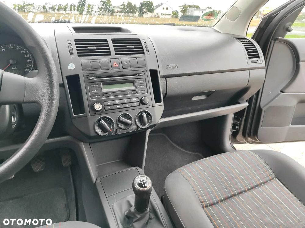 Volkswagen Polo - 7