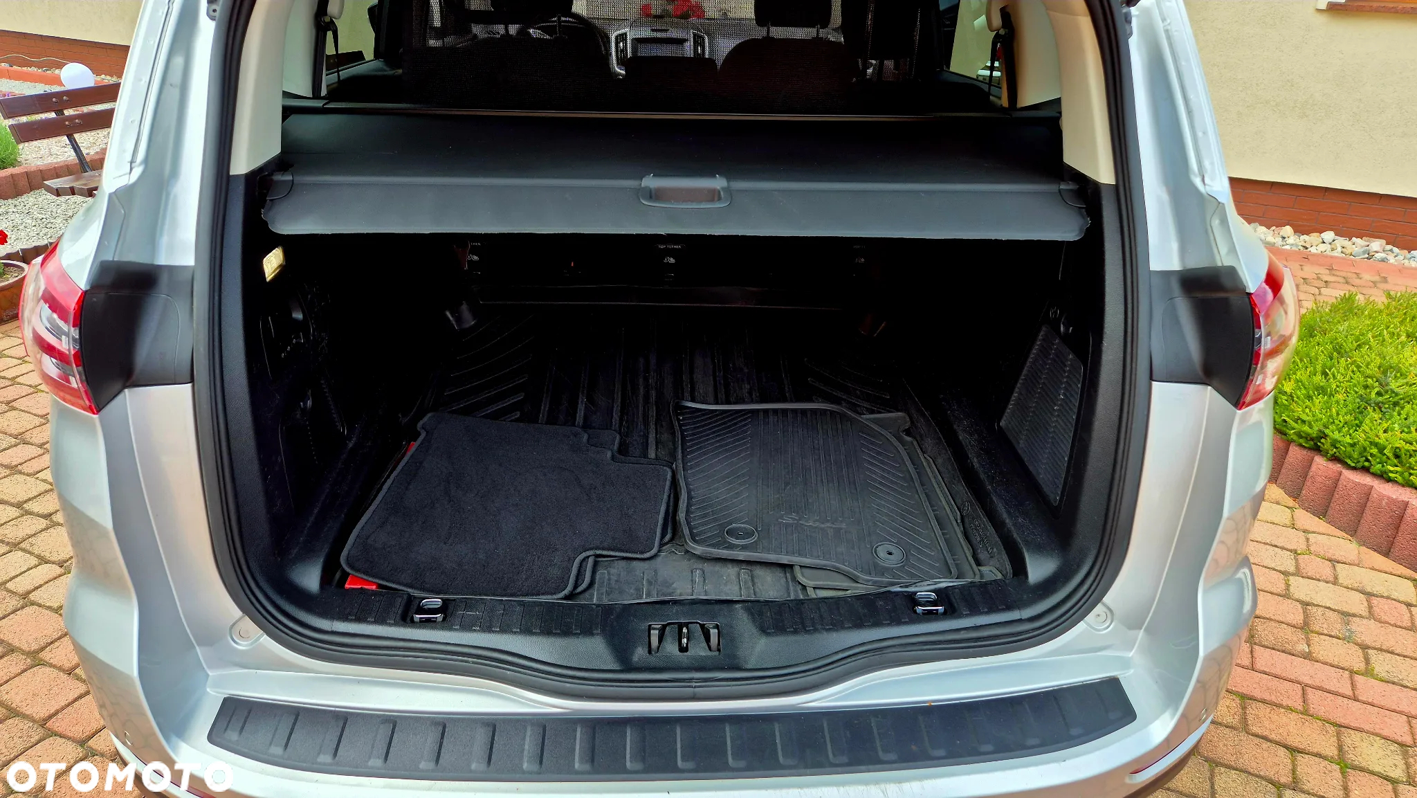 Ford S-Max 2.0 EcoBlue Titanium - 4