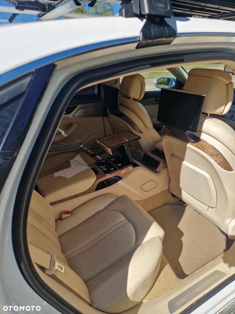 Audi A8 4.2 FSI L Quattro - 38