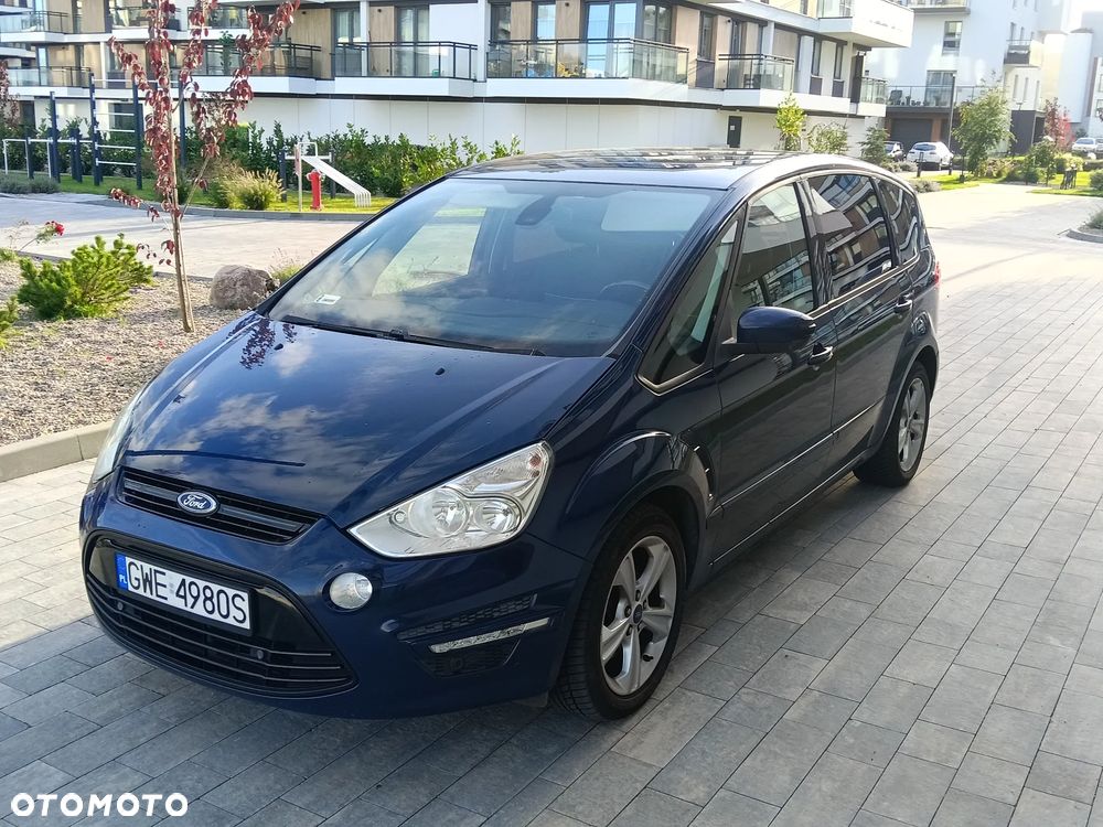 Ford S-Max 2012 photo 2