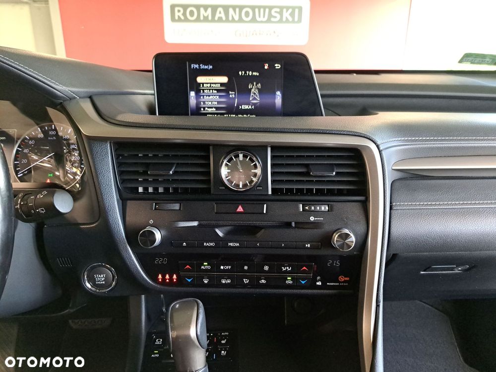 Lexus RX - 21