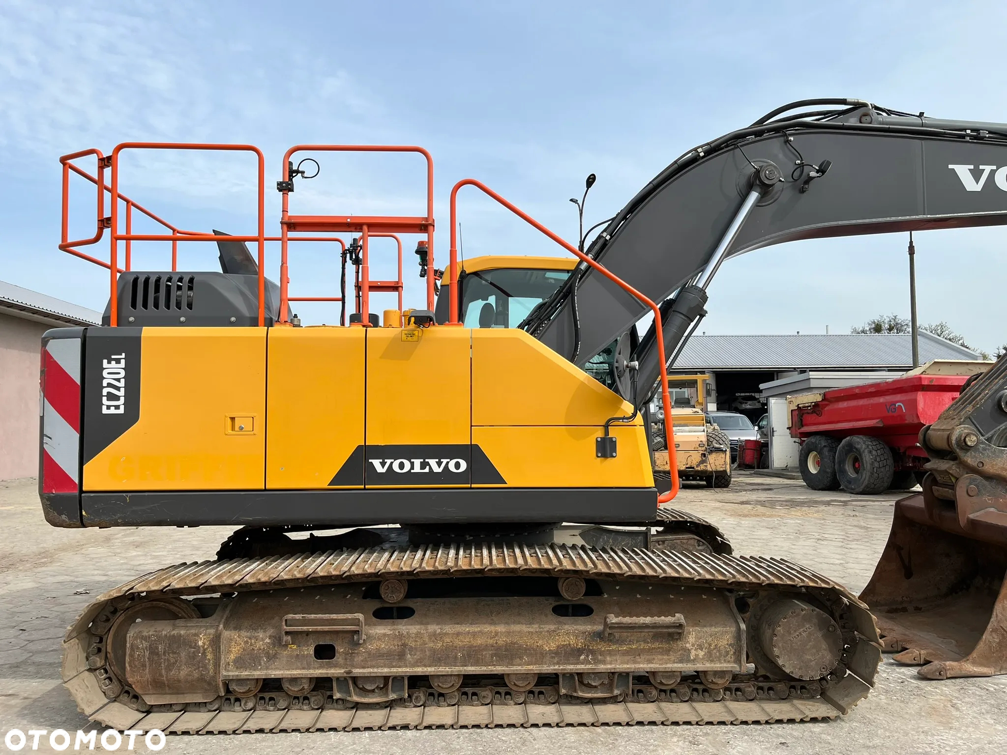 Volvo EC220EL - 9