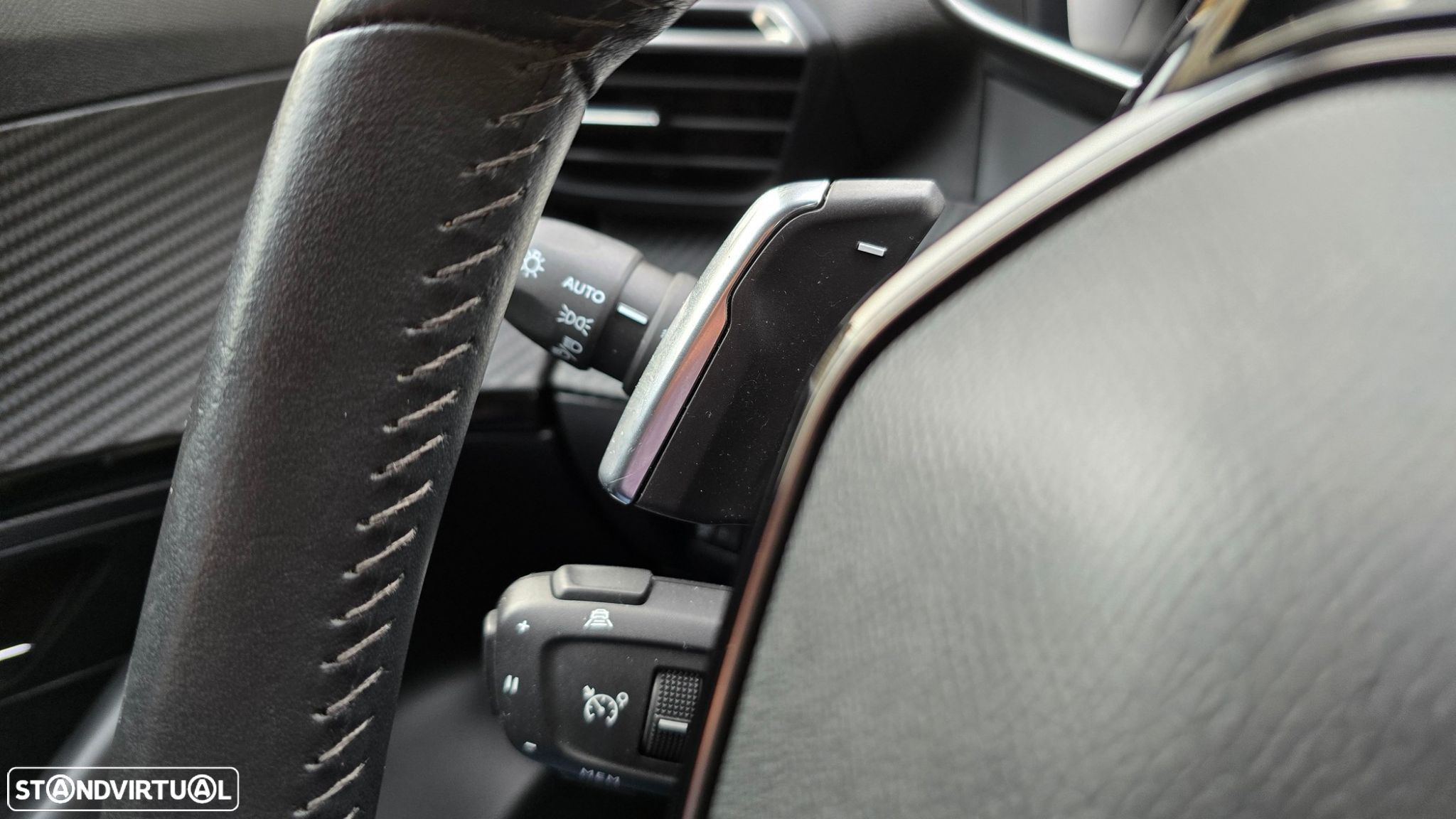 Peugeot 2008 - 14