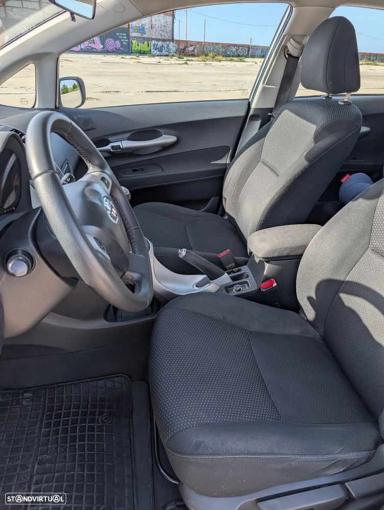 Toyota Auris 1.4 D-4D Comfort - 11