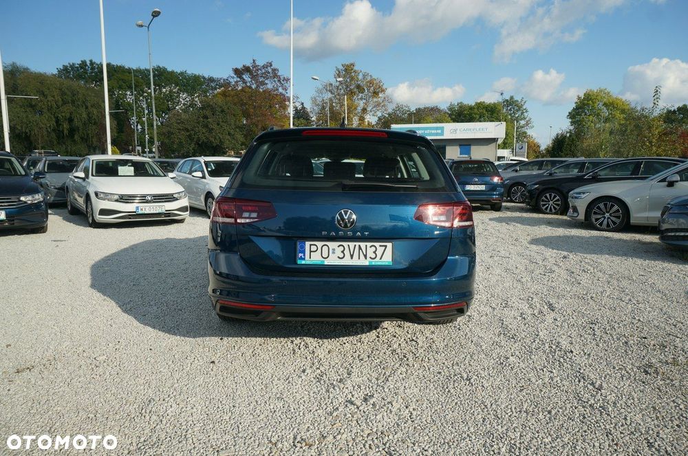 Volkswagen Passat - 8