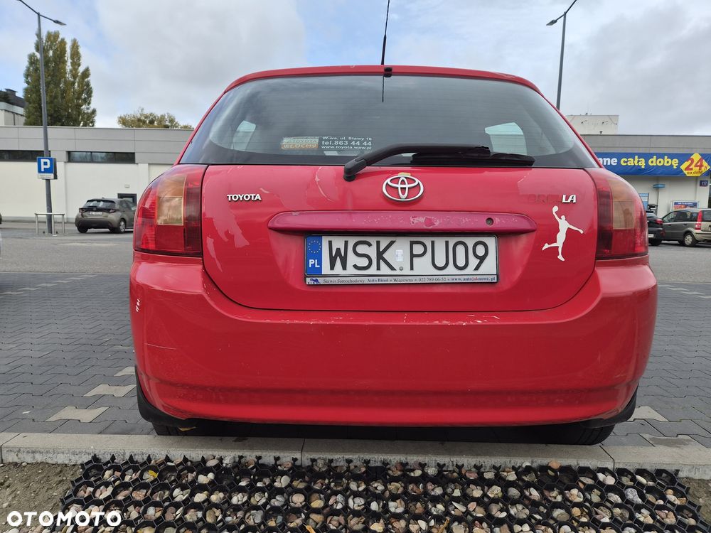 Toyota Corolla - 4