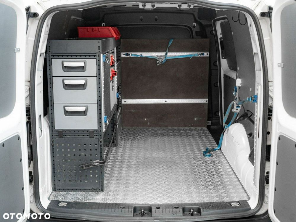 Volkswagen Caddy - 22