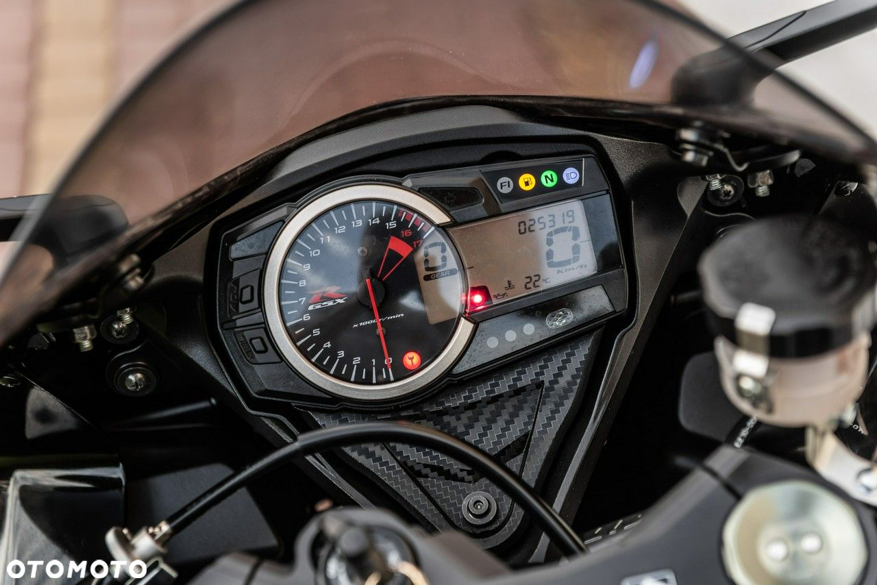 Suzuki GSX-R - 9