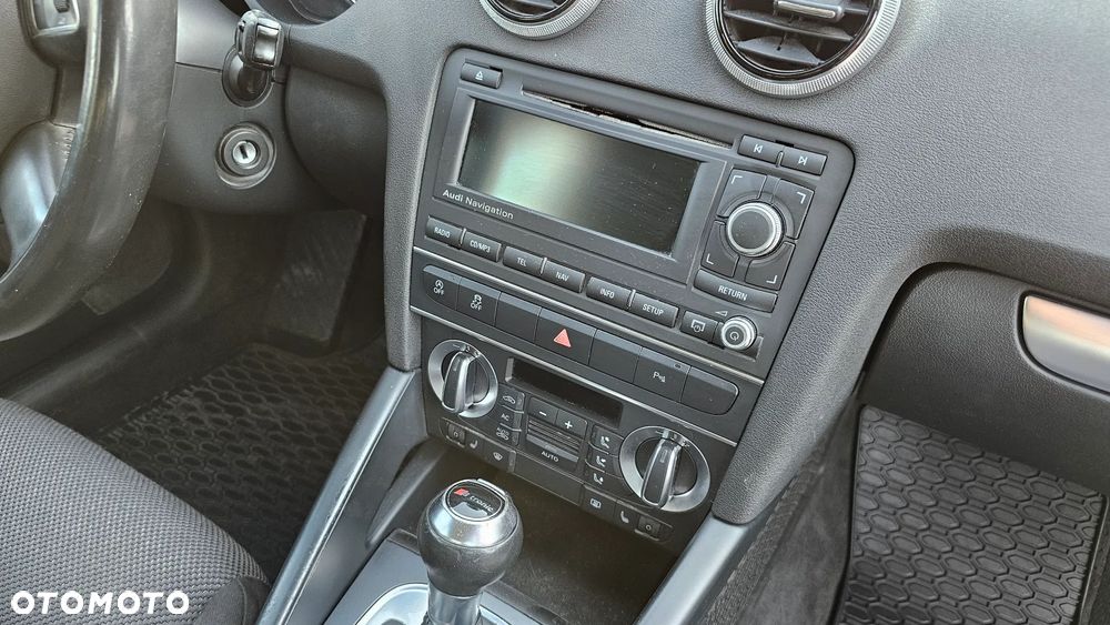 Audi A3 Sportback 1.6 TDI DPF Ambiente S tronic - 21