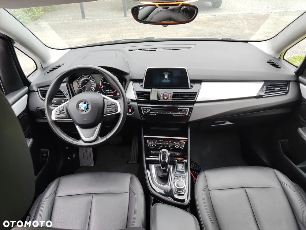 BMW Seria 2 218d GT - 13