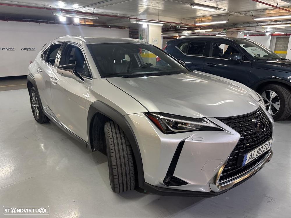 Lexus UX 300e Premium - 4