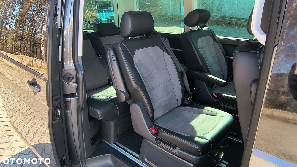 Volkswagen Multivan - 11